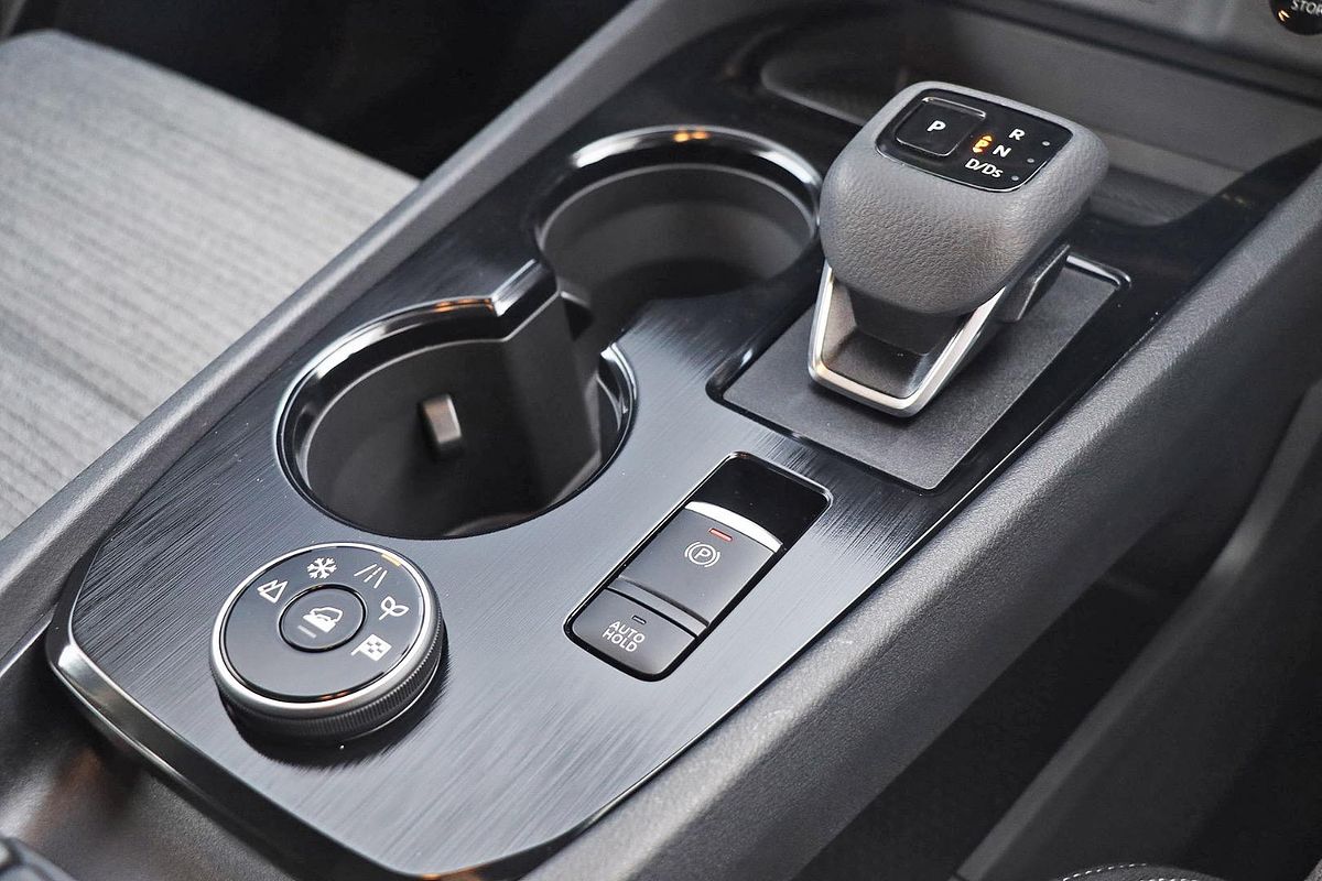 2024 Nissan X-TRAIL ST T33