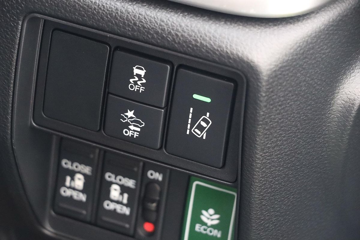 2018 Honda Odyssey VTi-L 5th Gen