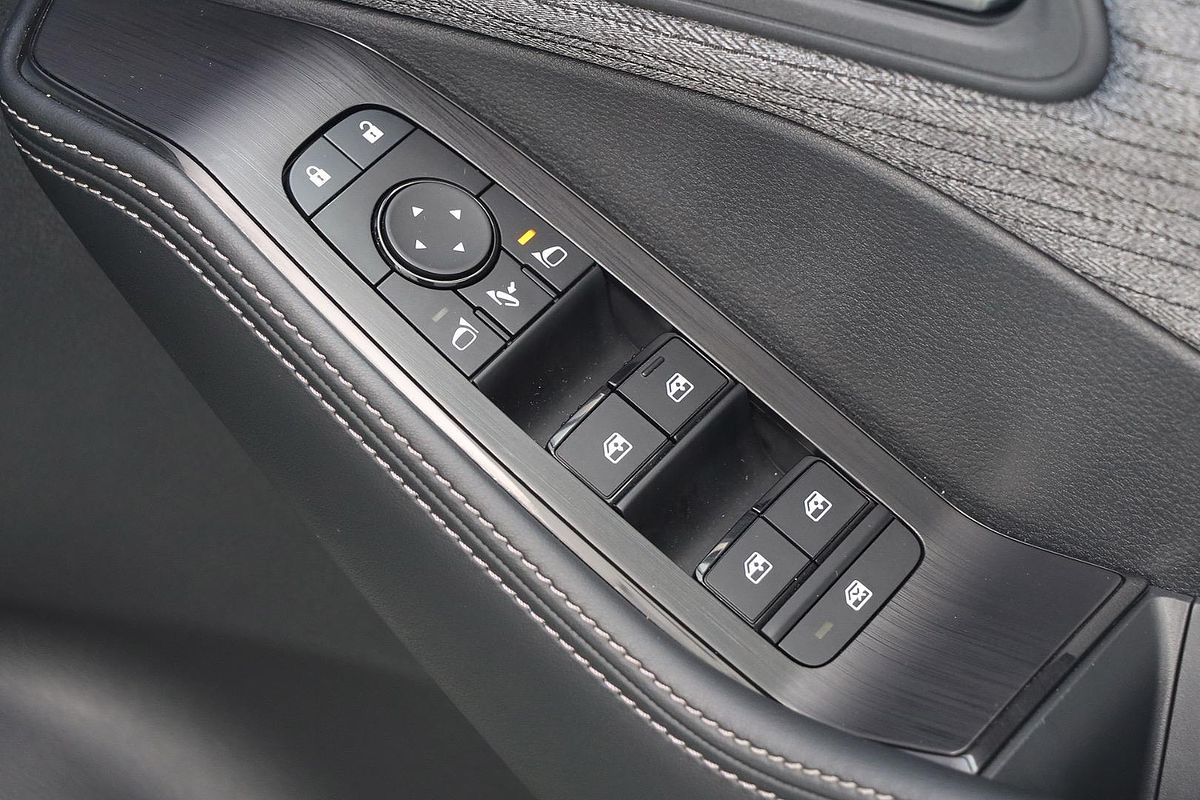 2024 Nissan X-TRAIL ST T33