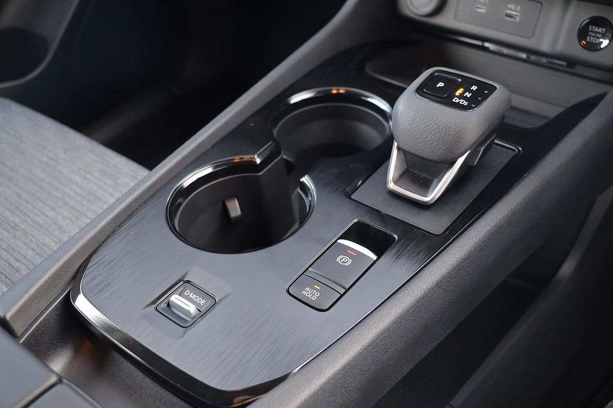 2024 Nissan X-TRAIL ST T33
