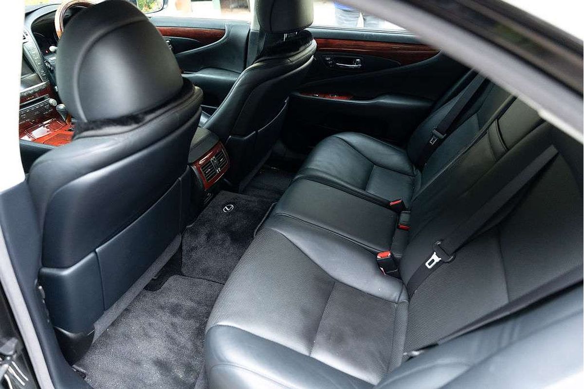 2011 Lexus LS LS460 USF40R