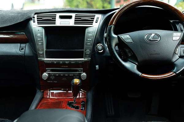 2011 Lexus LS LS460 USF40R
