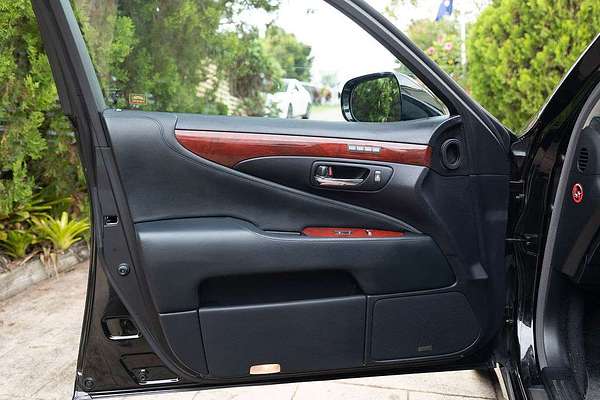 2011 Lexus LS LS460 USF40R