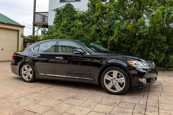 2011 Lexus LS LS460 USF40R