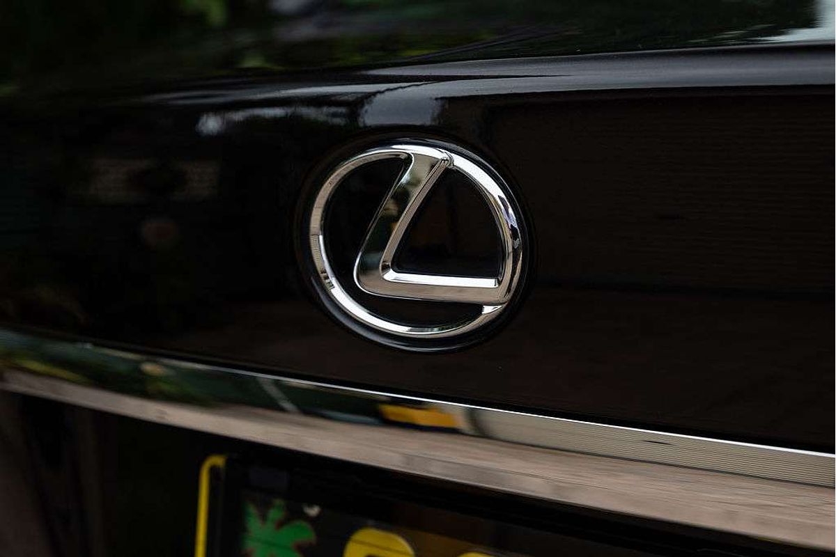 2011 Lexus LS LS460 USF40R