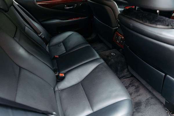2011 Lexus LS LS460 USF40R
