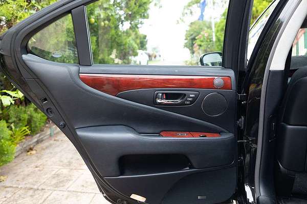 2011 Lexus LS LS460 USF40R