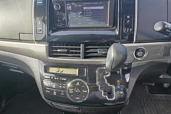 2015 Toyota Tarago GLX ACR50R