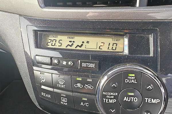 2015 Toyota Tarago GLX ACR50R