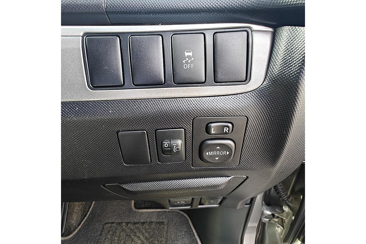 2015 Toyota Tarago GLX ACR50R