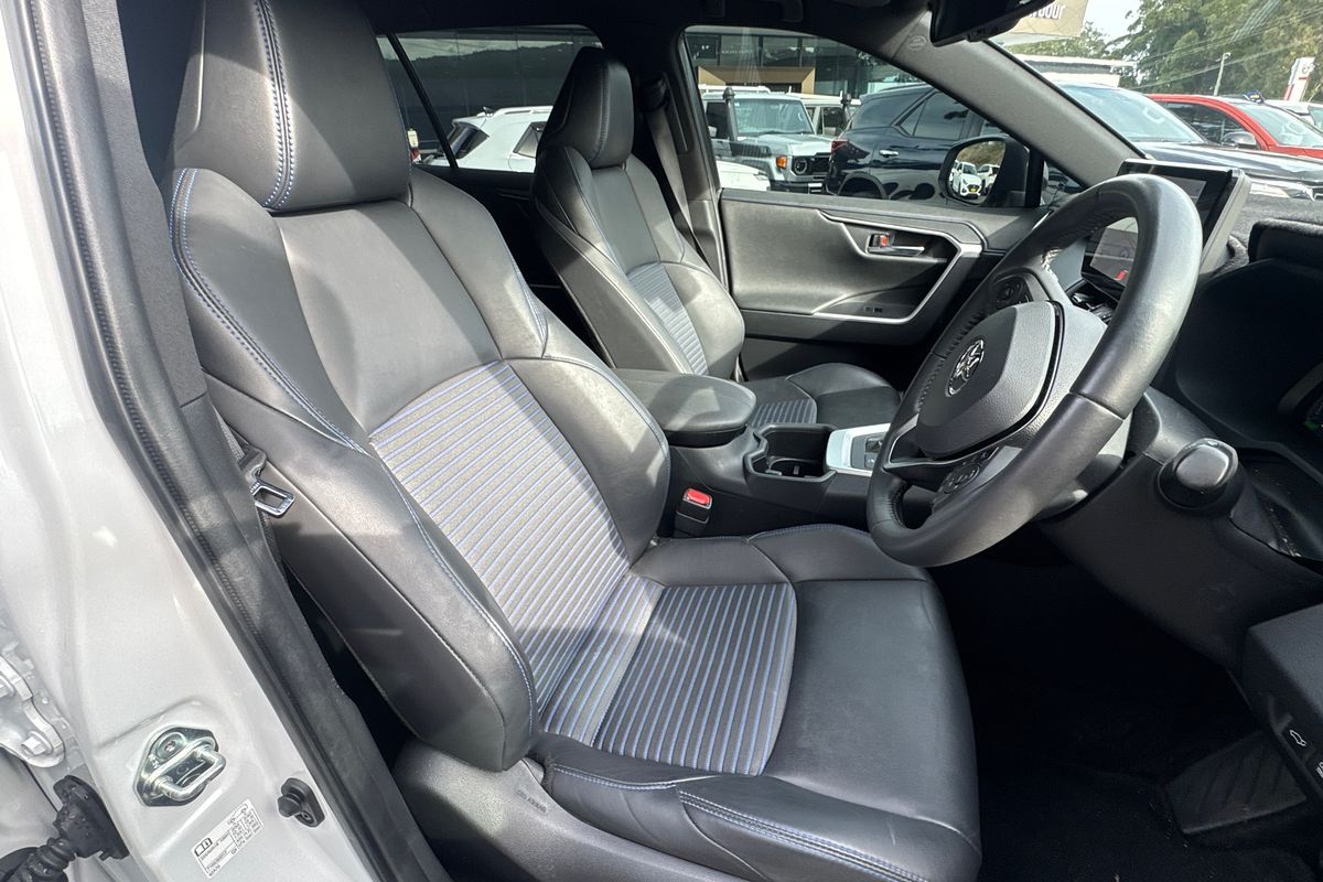 2023 Toyota RAV4 XSE AXAH54R