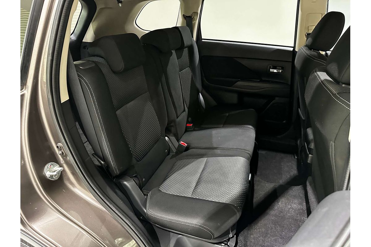 2016 Mitsubishi Outlander LS ZK