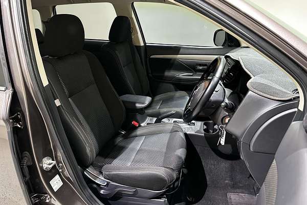 2016 Mitsubishi Outlander LS ZK