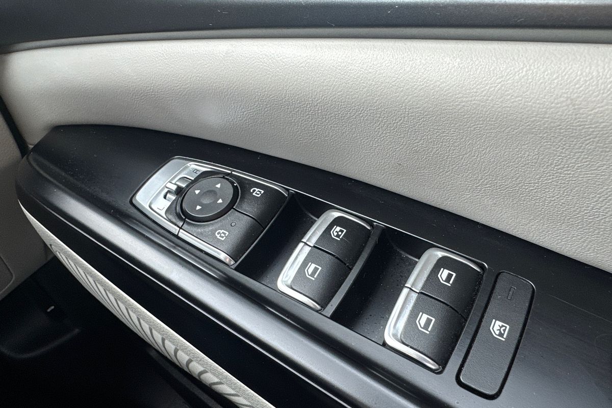2022 Kia Carnival S KA4