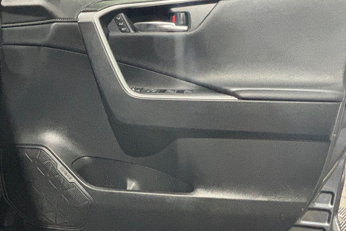 2021 Toyota RAV4 Cruiser AXAH54R