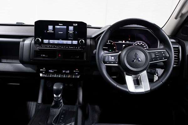 2024 Mitsubishi Triton GLX-R MV 4X4