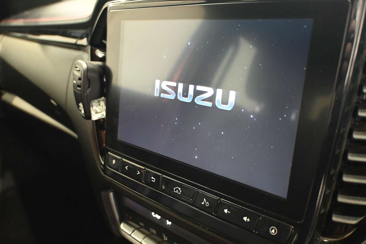 2022 Isuzu D-MAX X-TERRAIN 4X4