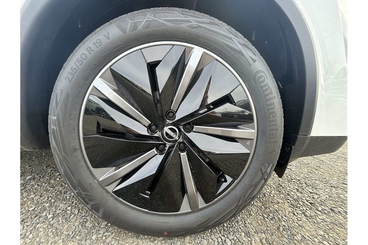 2025 Nissan QASHQAI Ti J12