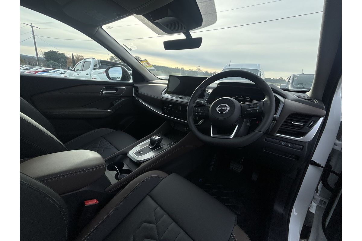 2025 Nissan QASHQAI Ti J12