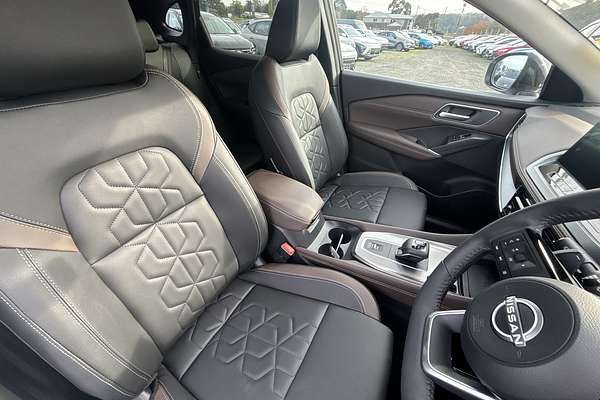 2025 Nissan QASHQAI Ti J12