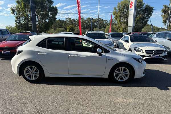 2020 Toyota Corolla Ascent Sport Hybrid ZWE211R