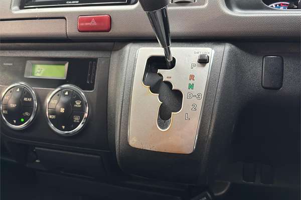 2013 Toyota Hiace Long Super GL