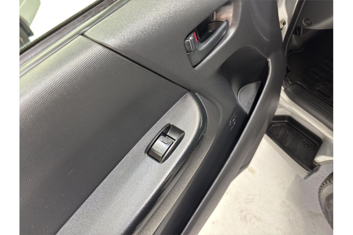 2020 Toyota Hiace DX