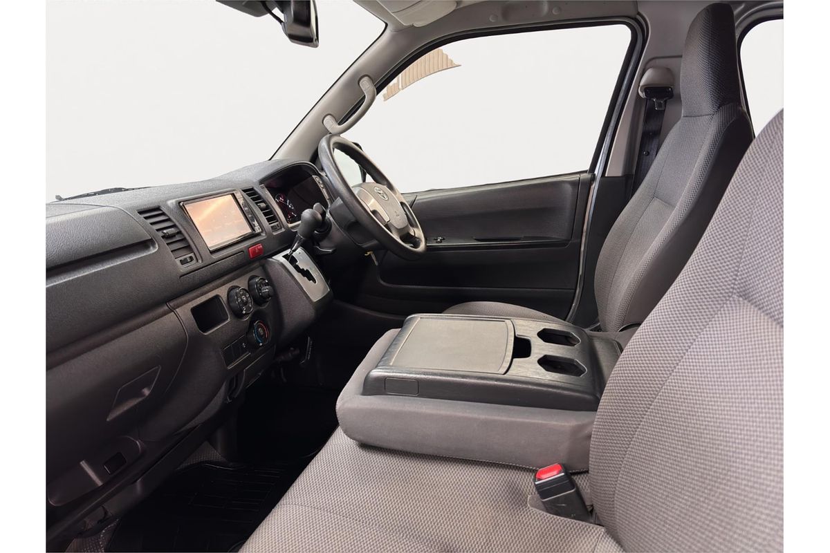 2020 Toyota Hiace DX