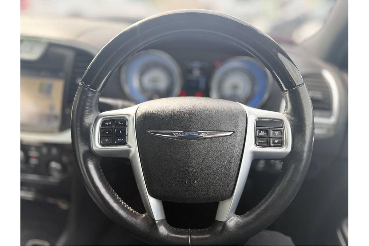 2012 Chrysler 300C CRD LE MY08