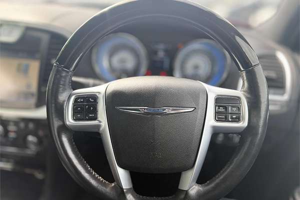 2012 Chrysler 300C CRD LE MY08