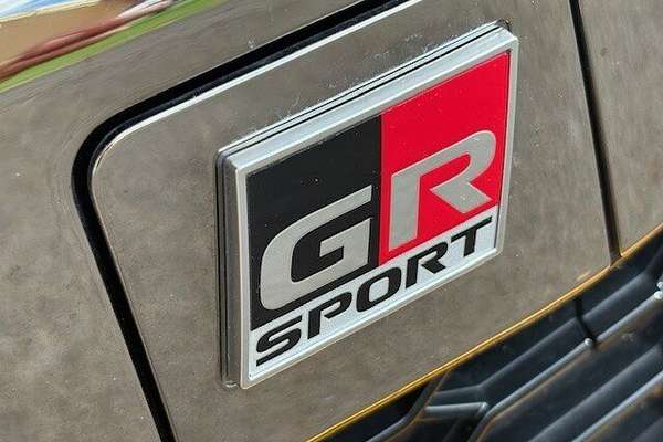 2020 Toyota C-HR GR-S (2WD) Hybrid ZYX10R
