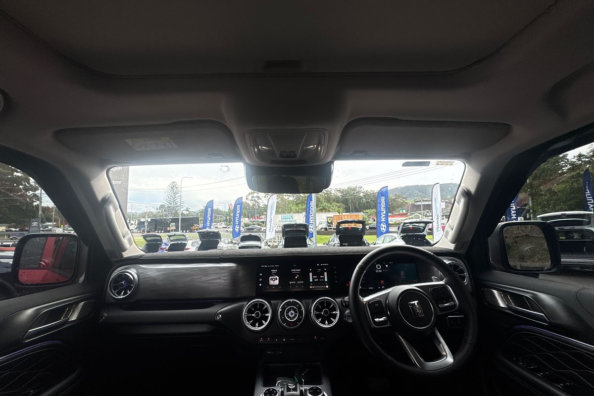 2023 GWM Tank 300 Ultra Hybrid P01