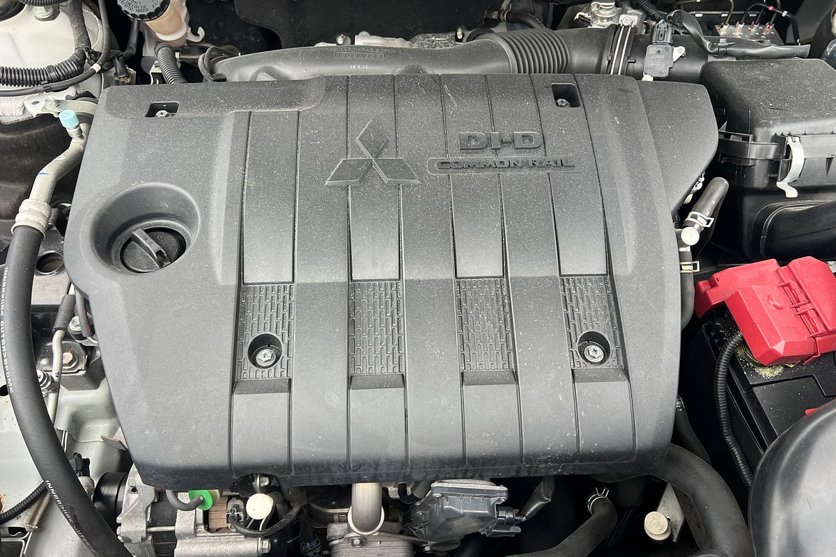 2019 Mitsubishi Outlander LS ZL