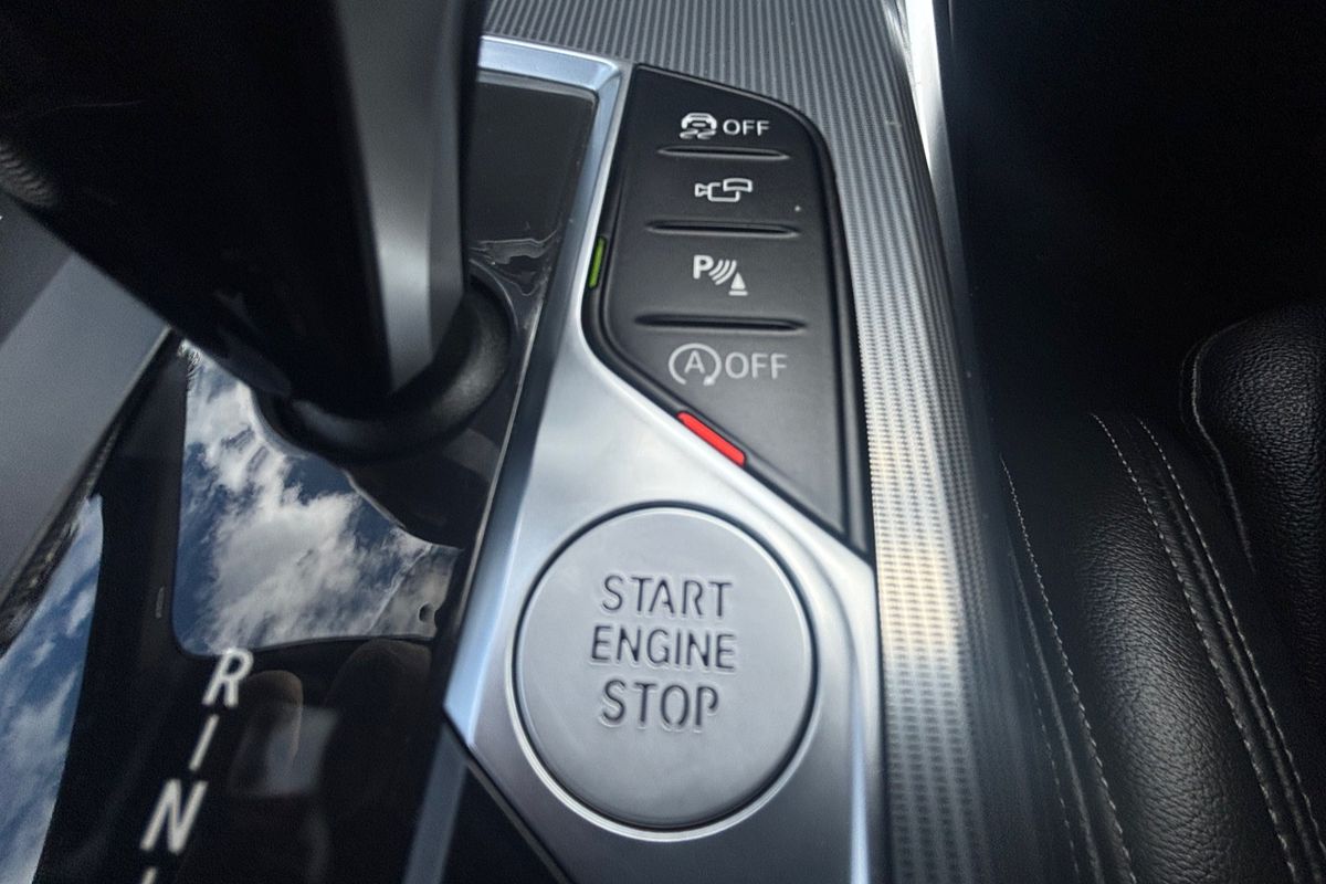 2018 BMW 3 Series 330i M Sport G20
