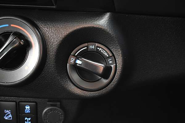 2021 Toyota Hilux SR GUN126R 4X4