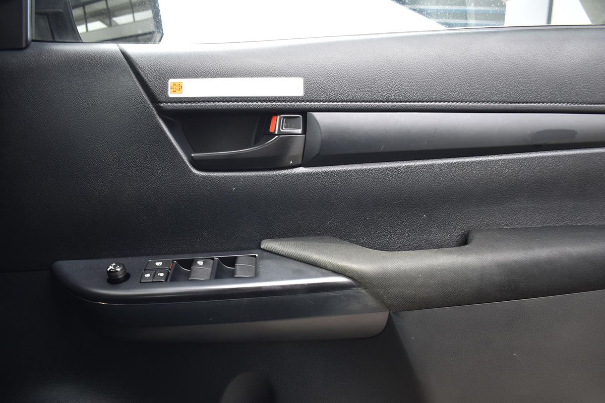 2021 Toyota Hilux SR GUN126R 4X4
