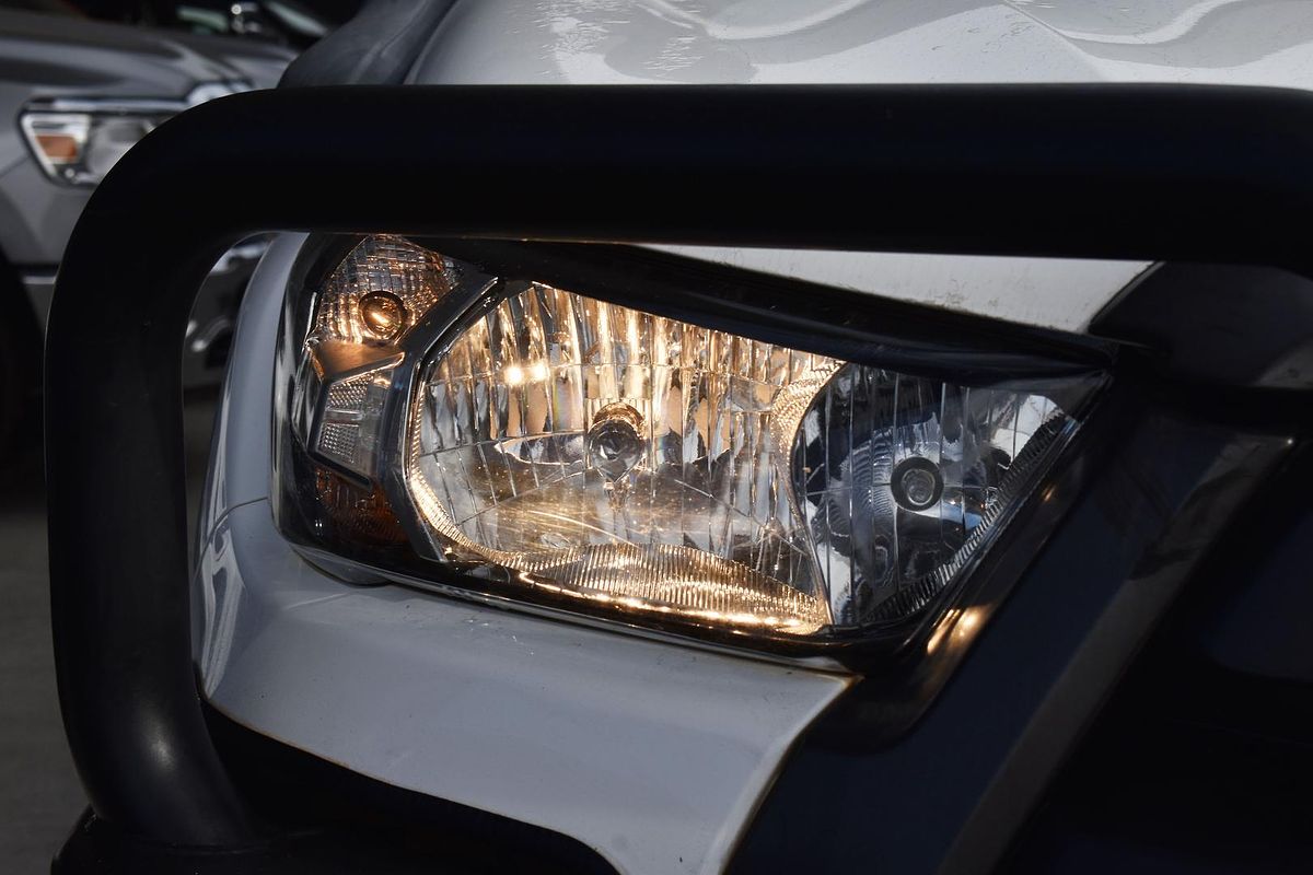 2022 Toyota Hilux SR GUN126R 4X4