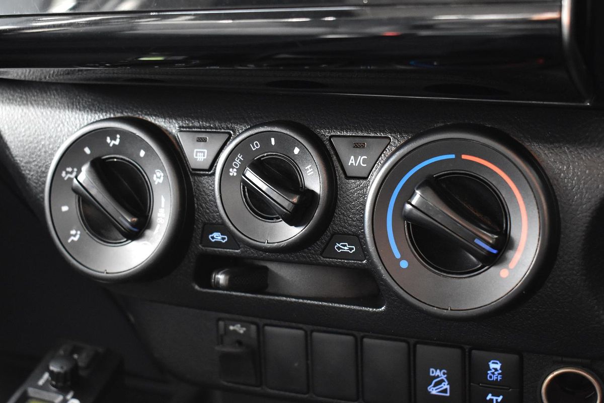 2022 Toyota Hilux SR GUN126R 4X4