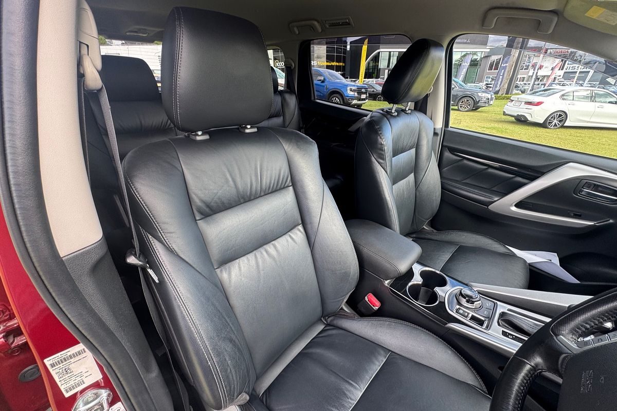 2016 Mitsubishi Pajero Sport Exceed QE