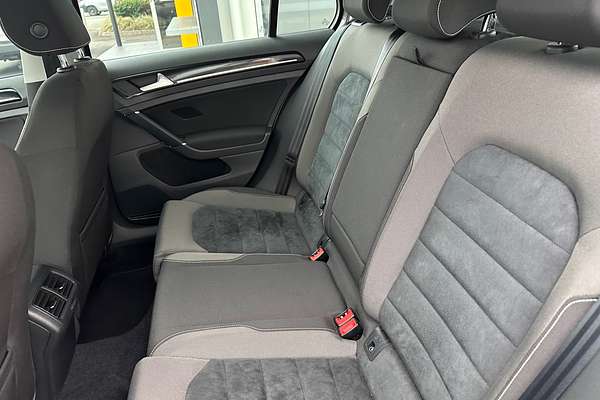 2014 Volkswagen Golf 103TSI Highline 7