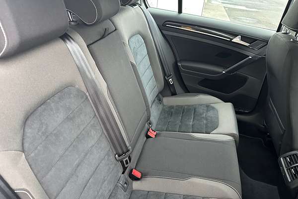 2014 Volkswagen Golf 103TSI Highline 7