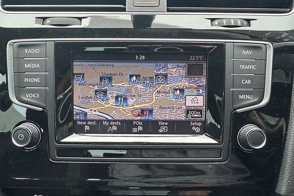 2014 Volkswagen Golf 103TSI Highline 7