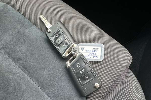 2014 Volkswagen Golf 103TSI Highline 7