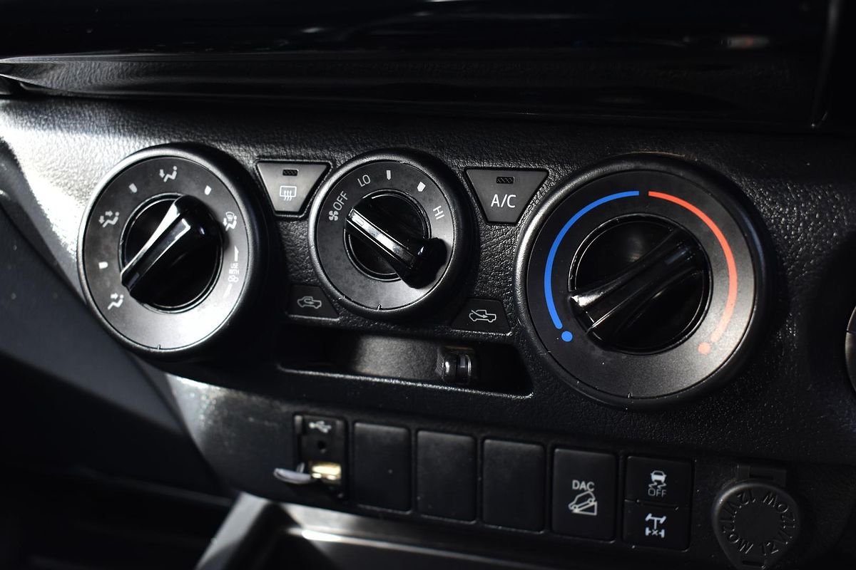 2021 Toyota Hilux SR GUN126R 4X4