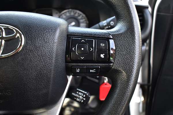 2021 Toyota Hilux SR GUN126R 4X4