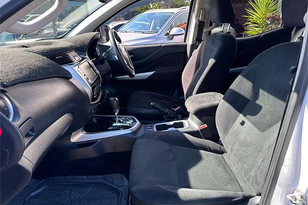 2019 Nissan Navara ST D23 Series 3 4X4
