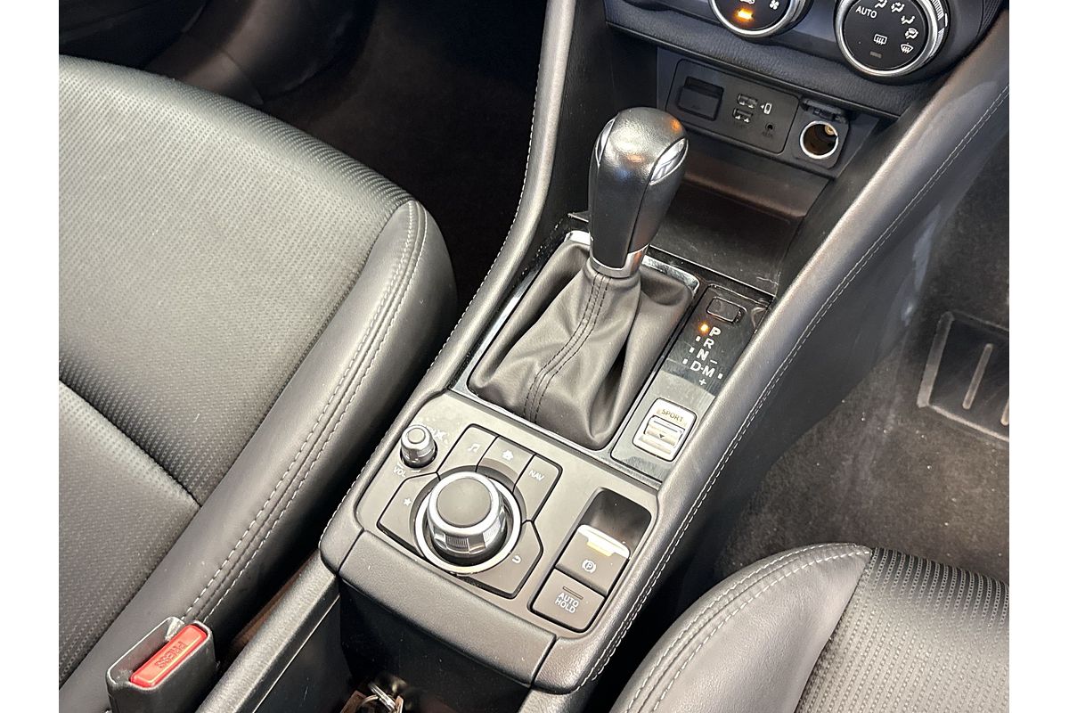 2022 Mazda CX-3 sTouring DK