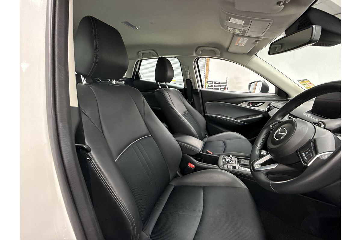 2022 Mazda CX-3 sTouring DK