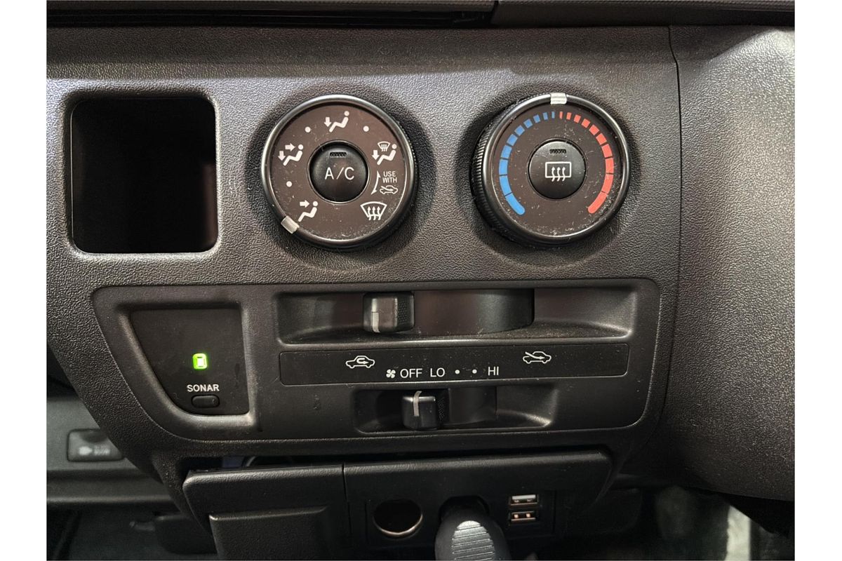 2010 Toyota Hiace Super GL Wide 4WD