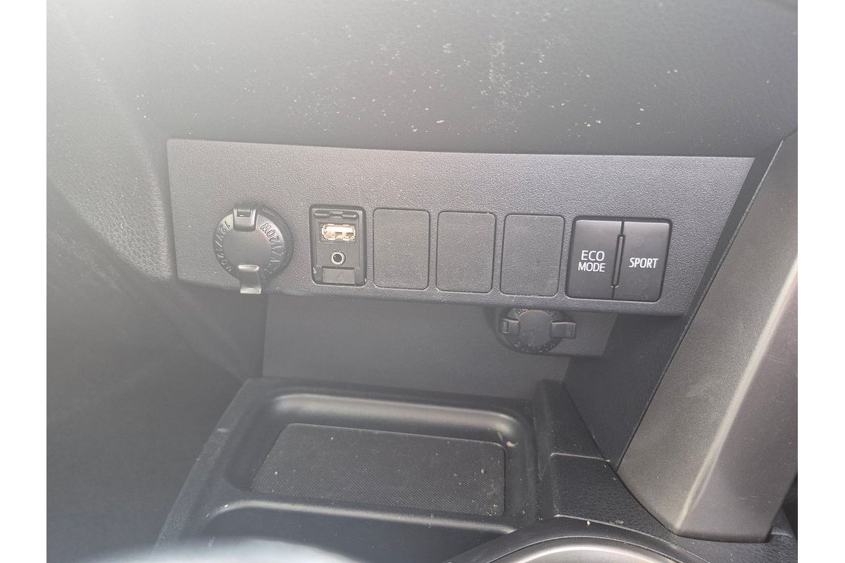 2017 Toyota RAV4 ASA44R MY17